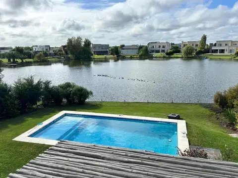 Casa en Venta de 5 dormitorios