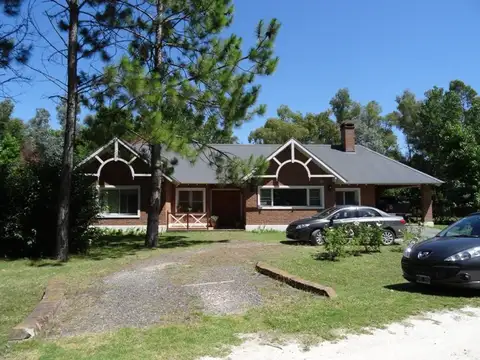 Los Aromos Y Los Paraisos, El Jagüel Del Monte 8400
