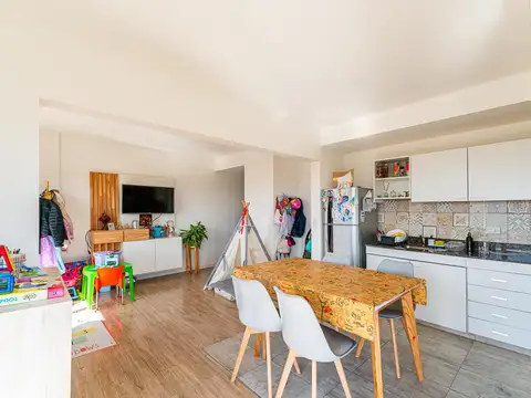 Venta departamento de 2 dormitorios con cochera Alberdi, Rosario
