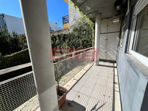 Depto Tipo Casa en Alquiler de 3 ambientes