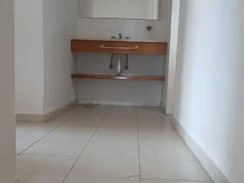 Casa en Alquiler con 1 cochera