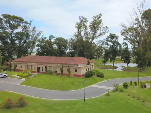 Terreno en Venta 24  mts Frente