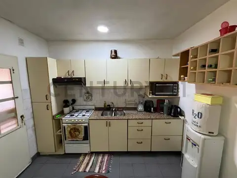 Av. Marquez 2500, Piso 0