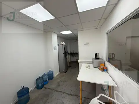 Depósito de 3.000m2 sobre autovia 16 Resistencia