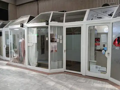 MAGNIFICO LOCAL  EN LA EMBLEMATICA GALERIA MARGA  UNICA EN UNA SOLA PLANTA