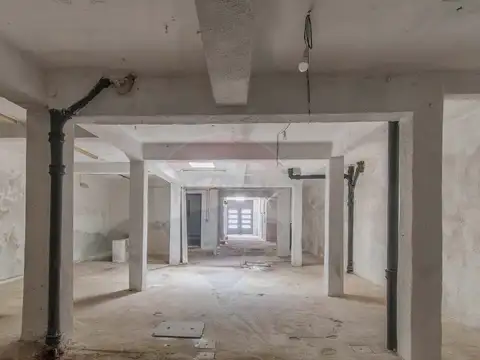 VENTA DEPÓSITO / GALPÓN EN AGUADA