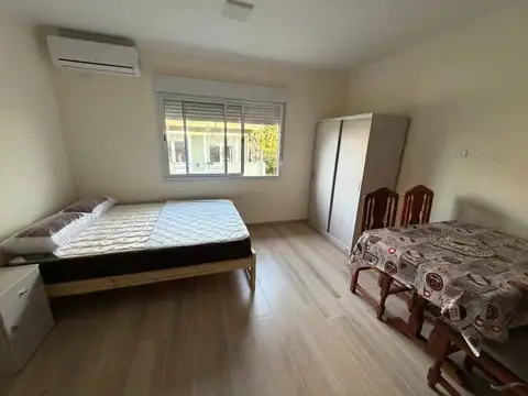 Depto Tipo Casa en Alquiler de 1 dormitorio