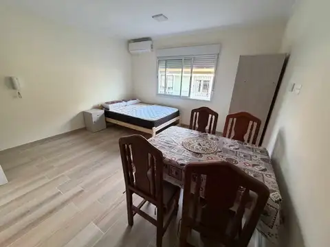 Depto Tipo Casa en Alquiler en Puerto, $ 500.000