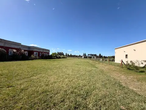 VENDE OPORTUNIDAD FINCAS DEL ALBA TIENE ESCRITURA 