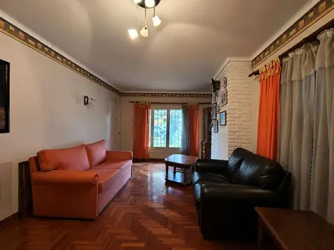 Casa en Venta en Castelar Norte, USD 180.000