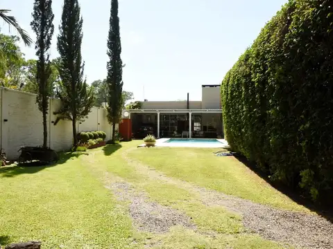 Casa 4 ambientes con 3 baños