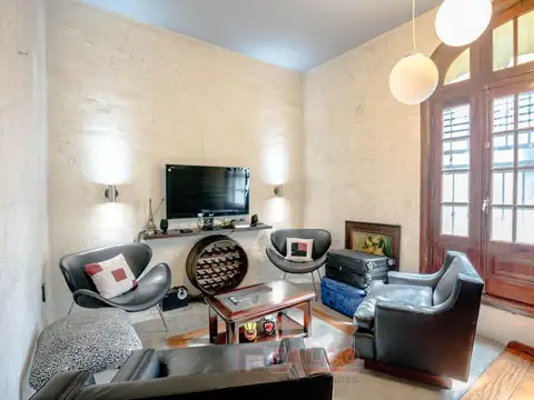 Miro y Av. Directorio