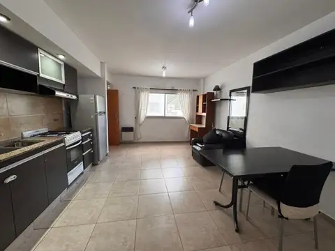 Avenida 60 e/ 21 y 22 1300