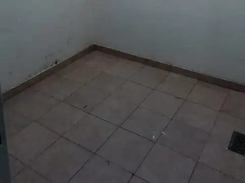 Departamento en Alquiler en Chilavert, $ 450.000