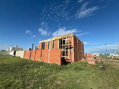 DUPLEX EN VENTA Y FINANCIADO EN BRISAS DE MANANTIALES