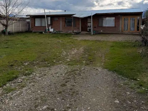 Casa 3 ambientes con 1 baño