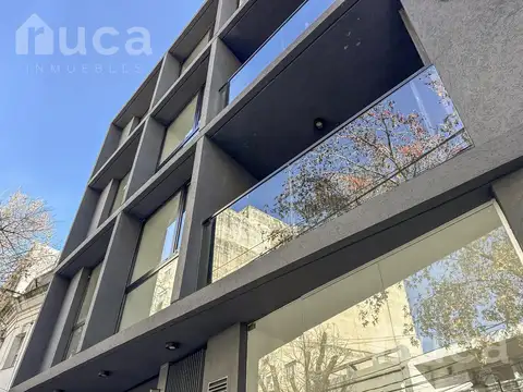Departamento de 3 ambientes con Terraza propia , en venta , en San Isidro.