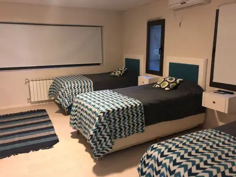 Casa en Alquiler Temporal con 1 cochera