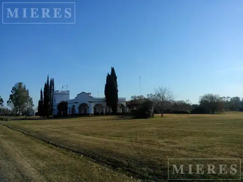 Lote de 5500m² en venta en Chacras de la Cruz