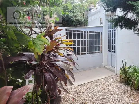 Casa 3 ambientes con 2 baños