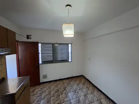 Departamento en Alquiler en La Tablada, $ 350.000