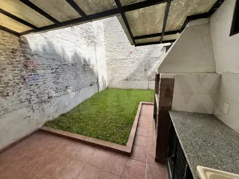 VENTA DE PH 2 amb c/ jardín y parrilla, Caballito