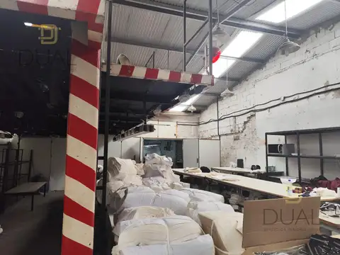 VENTA GALPÓN CON OFICINA Y MONTACARGAS – BARRIO BELGRANO ROSARIO