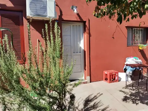 ZONA 13 Y 90CASA BLOCK CON DTO Y LOCAL 