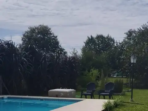Casa 5 ambientes con 2 baños