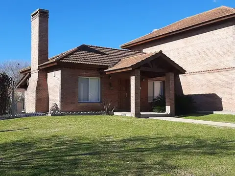 Alquiler Casa Impecable semi amoblada