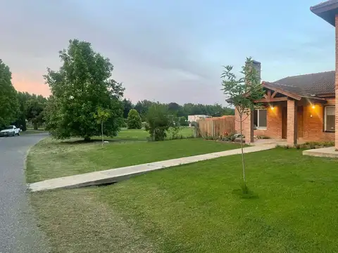 Casa en Alquiler de 3 dormitorios