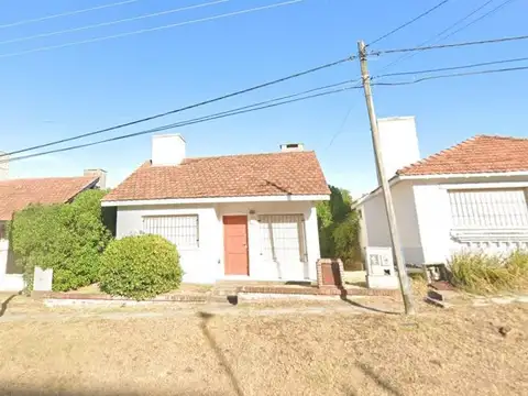 VENTA CASA PINAMAR OSTENDE 260 M2