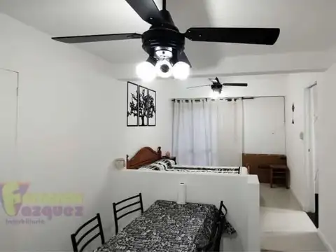 San juan 2300, Piso 1