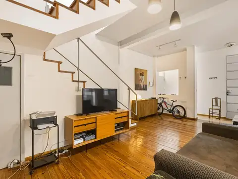 Depto Tipo Casa en Venta 60 años