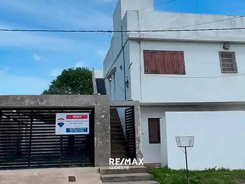 DEPTO 2 DORMITORIOS COCHERA  MONTE HERMOSO 