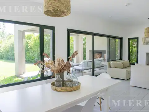 Casa en Venta al Oeste