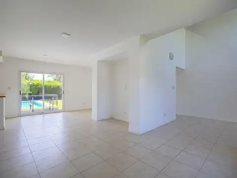 Casa en Alquiler de 4 dormitorios