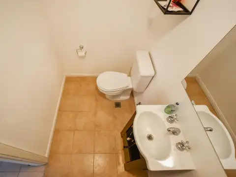 Casa en Alquiler en Pilar del Este - Los Jazmines, USD 1.400