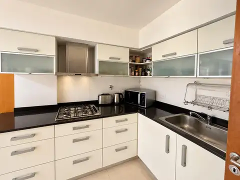 Departamento 4 ambientes con 3 baños