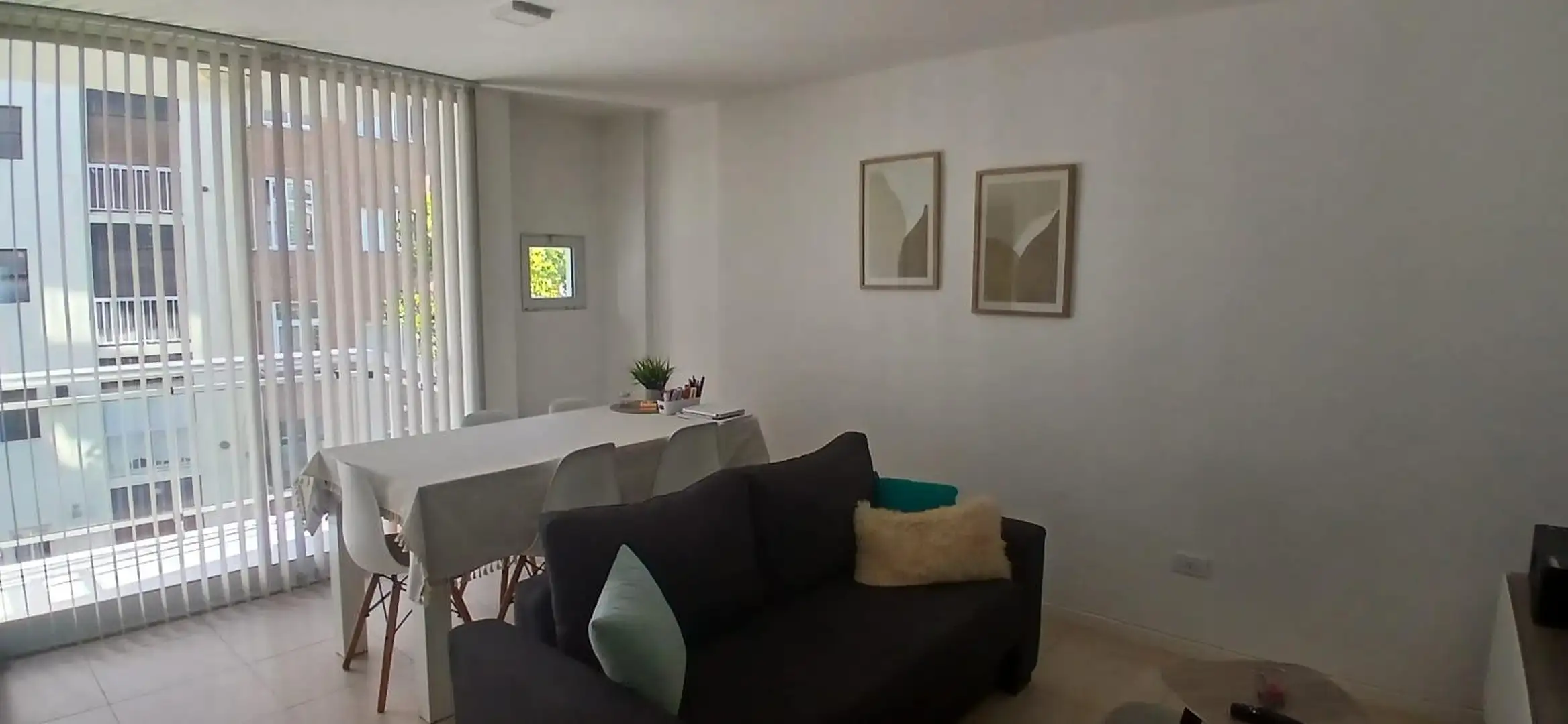 Venta de departamento - 2 ambientes - habitación en suite - balcón saliente - Centro
