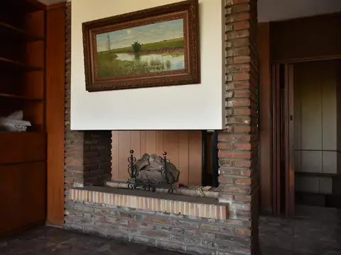 3 dormitorios. Arijon y Av. Ov. Lagos.