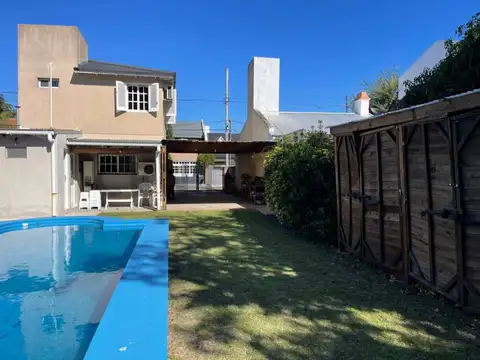 Casa 5 ambientes con 3 baños