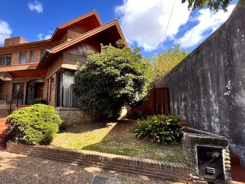 LOTE CON CASA, IDEAL DESARROLLO INMOBILIARIO