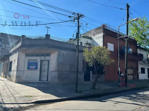 Rivadavia  al 4800