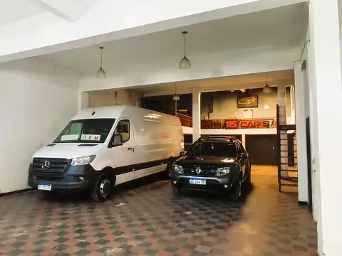 LOCAL EN VENTA EN RAMOS MEJIA CON 2 DEPARTAMENTOS