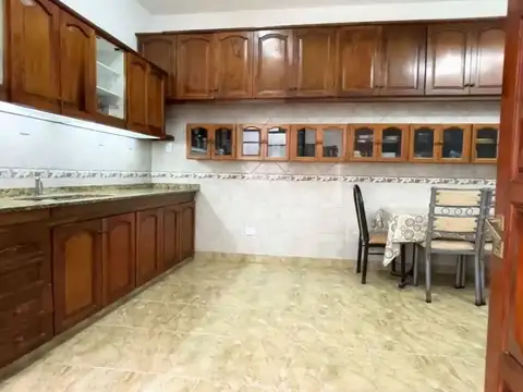 Depto Tipo Casa en Alquiler en Villa del Parque, $ 2.900.000