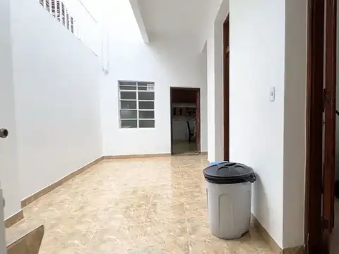 Depto Tipo Casa en Alquiler de 6 ambientes