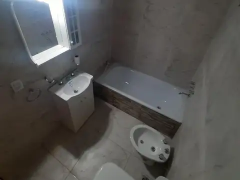 Departamento en Alquiler en Flores, $ 980.000