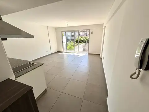 VENTA DEPARTAMENTO 2 AMB CASTELAR NORTE