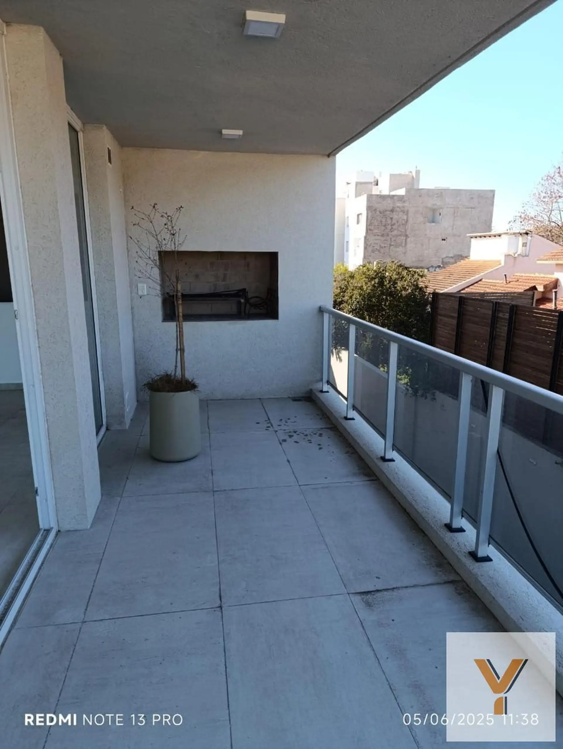 Amplio Depto 3 amb, 115m² — Ideal para familia, 2 dorm, excelente estado